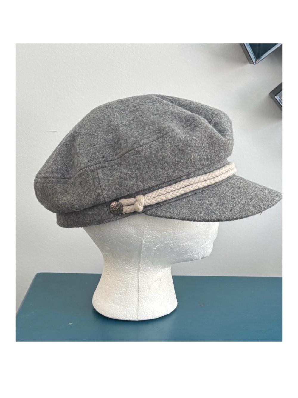 Hat - Picture 2 of 7